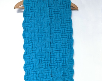 Sciarpa con creste ondulate color turchese brillante