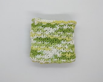 Bright Green and White Handknit Washcloth (Star Stitch)