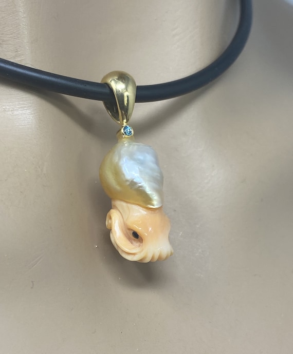 Unique! Blue Tanzanite 21.5 mm Natural Golden South Sea Pearl Deep Relief Hand Sculptural Triton's trumpet shell Octopus Pendant Necklace