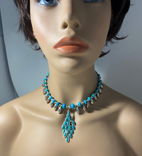Incredible Authentic Vintage Native American Navajo Sleeping Beauty Turquoise Necklace Old Incredible Authentic Vintage Native American Navajo Sleeping Beauty Turquoise Necklace Old