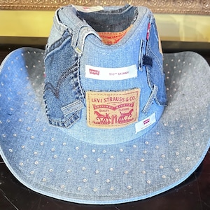 Zrecyklingowany kowbojski kapelusz z denimu Levi