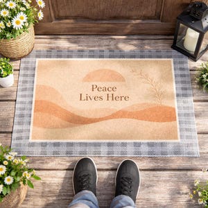 Frieden lebt hier Fußmatte | Neutrale Sonnenuntergangswelle Willkommensmatte