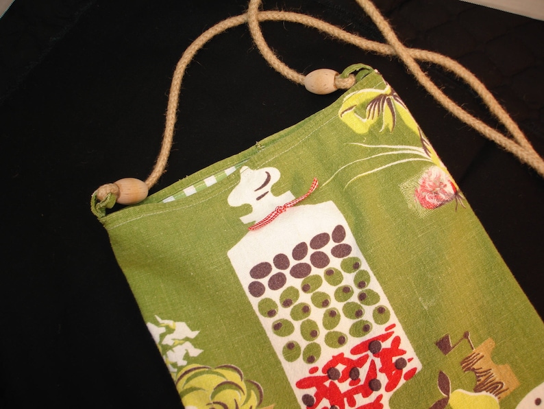 Olives and more Green Mid Century Modern Design Shoulder bag Upcycled Vintage Martex Towel Lined Natural rope handle w wood beads