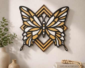 Decorazione murale a strati con farfalle mandala / Decorazione in legno tagliata al laser, design 3D
