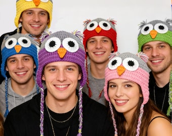 Gorro de búho de crochet hecho a mano con trenzas y orejeras