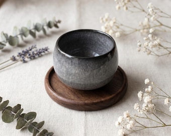 Handgjord sakekopp | Japansk tekopp i keramik | Espressokopp | Unika anpassningsbara presenter för alla tillfällen (presentask)