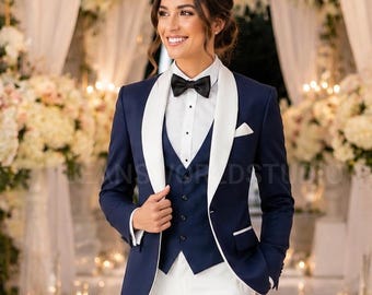 Completo da damigella d'onore a tre pezzi bianco e blu navy con revers a scialle.