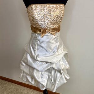 jessica mcclintock white short dress Did Jessica McClintock create the perfect offbeat wedding dresses?   Offbeat Wed (was Offbeat Bride)