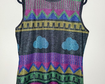 Top vintage de cuello alto de Benetton, tejido metálico elástico sin mangas, talla pequeña. Prenda ideal para combinar con otras prendas.