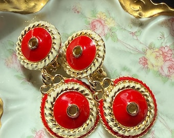 Pendientes colgantes de clip vintage de esmalte rojo y tono dorado – Joyería retro de verano de los años 80