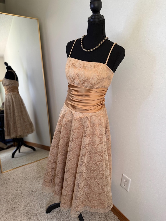 formal masquerade dress Leely or any special event Women Black and Burgundy Off