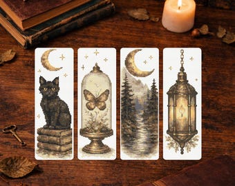 Conjunto de patrones de punto de cruz para marcapáginas góticos: gato negro, bosque, farol y mariposa (descarga en PDF).