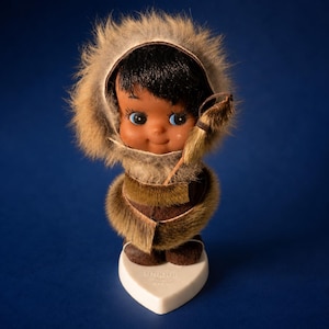 希少　エスキモー　人形　doll　ドール　カナダ　ヴィンテージ　アンティーク Real fur eskimo doll - Etsy 日本