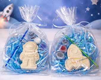 Astronaut and Rocket Craft Plaster Kids Kit