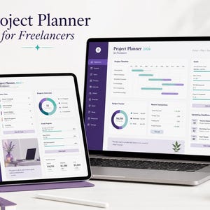 Puede incluir: Un ordenador portátil y una tableta muestran una interfaz de planificador de proyectos con una combinación de colores púrpura y blanco. El texto "Project Planner for Freelancers" está en la parte superior. Las pantallas muestran cronogramas de proyectos, rastreadores de presupuesto y plazos.