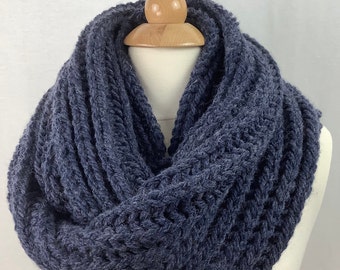 Knit  blue-gray scarf/ infinity scarf/ unisex scarf/ winter scarf