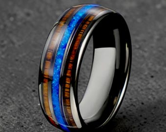 Anello in legno di koa con opale, fede nuziale in tungsteno nero, anello con intarsio di opale blu, anello da uomo in legno, anello hawaiano in legno, vestibilità comoda