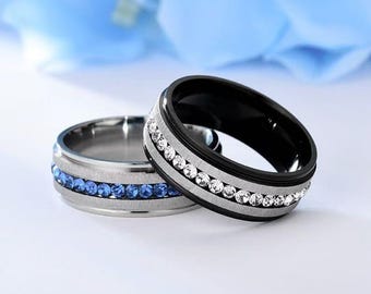 Anello in tungsteno con zirconi neri, fede nuziale personalizzata con incisione, set di anelli per lui e per lei, anello con bordo smussato da 8 mm, regalo per la coppia: anello di promessa.