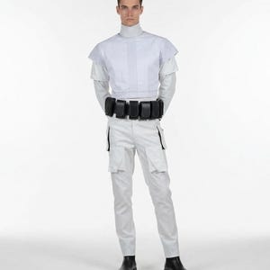 Traje de vuelo de cosplay de Mandalorian con chaleco antibalas, atuendo personalizado de cazarrecompensas, disfraz base de armadura para convenciones y Halloween. imagen 1