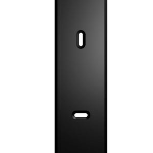 Könnte beinhalten: Eine rechteckige, schwarze Steckdosenabdeckung mit matter Oberfläche. Sie verfügt über zwei eingelassene Öffnungen, eine ovale und eine rechteckige, für Steckdosen oder Schalter. Die Abdeckung ist für eine Standard-Wandplatte konzipiert.