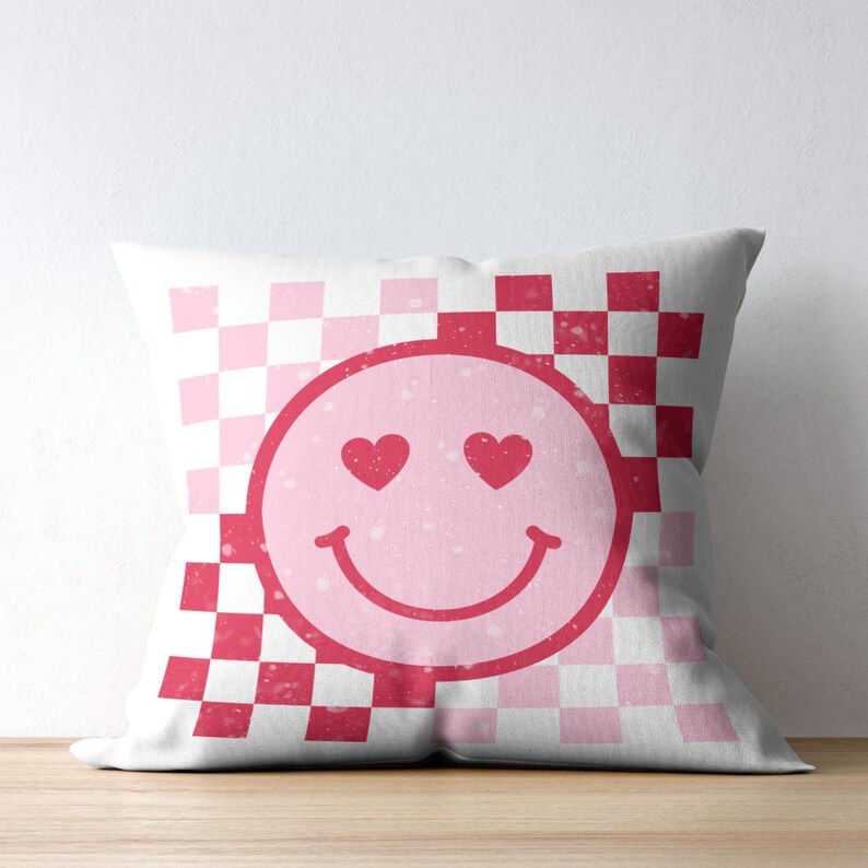 Heart Eyes Smiley Face SVG PNG | Retro Valentine Graphic (digital ...