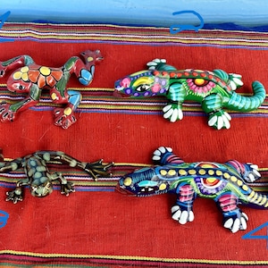 Vintage talavera frogs, Mexican frogs, folk art, Mexican ceramics, Mexican pottery
