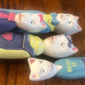 Vintage wood cat family, kittens, animal statues, home decor