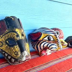 Vintage mexikanische Masken, Volkskunstmasken, Puma, geschnitzte Masken, mexikanisches Dekor, handgeschnitzt, Monkwy