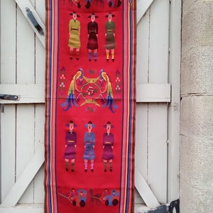 Vintage Guatemalan fabric, table runner, wall hanging, folk art, Guatemalan weaving
