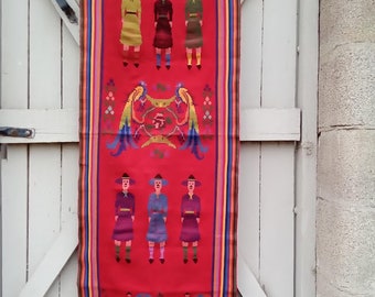 Vintage Guatemalan fabric, table runner, wall hanging, folk art, Guatemalan weaving