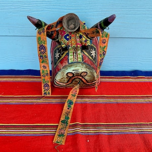 Vintage Guatemalan mask, bull mask, horns, folk art mask, carved mask, Mexican mask, Mexican decor