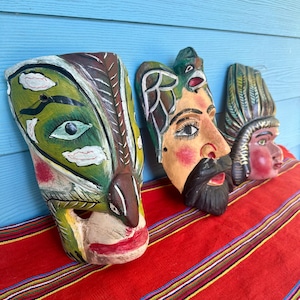 masques guatémaltèques vintage, masque mexicain, masque d'art populaire, masque sculpté, masque de Guerrero, masque de cérémonie,