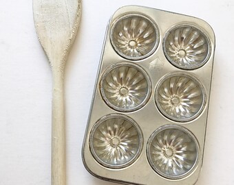 1940's Vintage Mini Muffin Cupcake Tin Mini Bundt Cake Tin Vintage Mini Fluted Baking Tin
