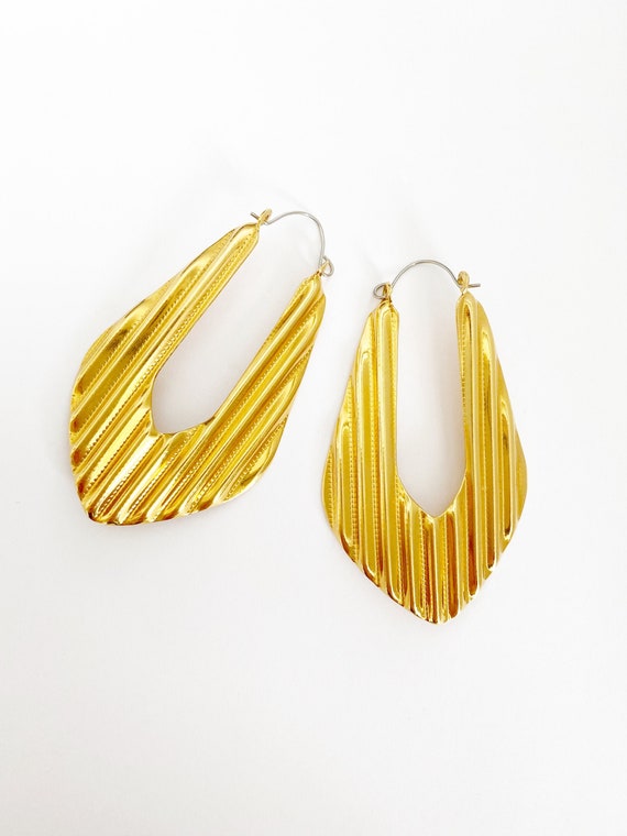 Big Bold Gold Statement Earrings| Vintage Corrugat