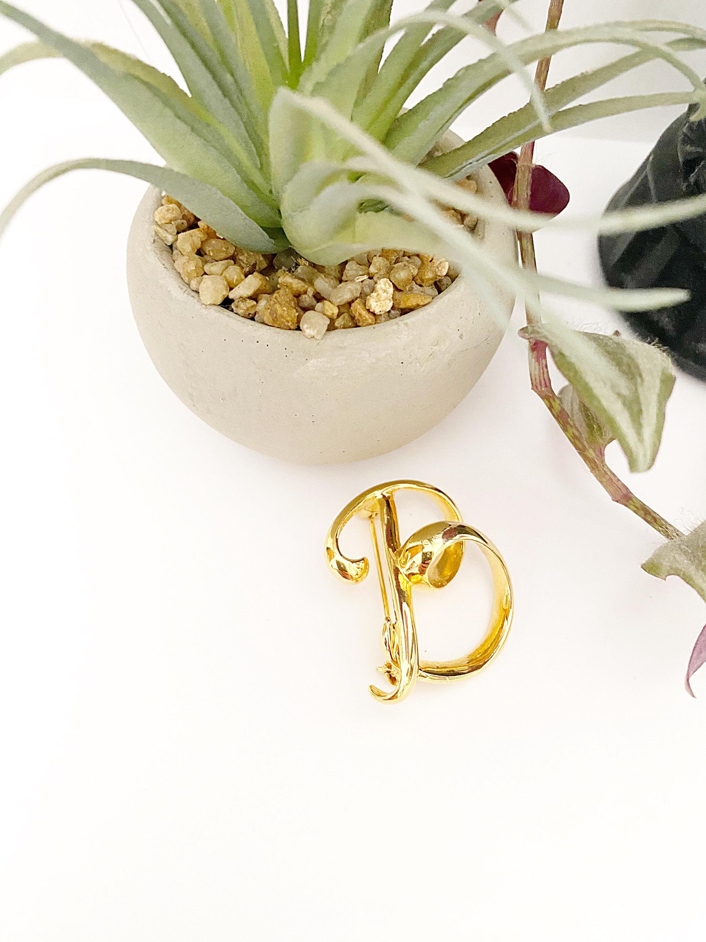 Letter J Brooch - Etsy