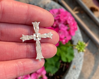 Sterling Silver Vintage Cross Pendant | Shiny Mexico Sterling Cross Pendant