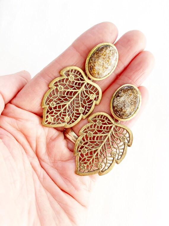 Vintage Leopard Skin Stone Leaf Dangle Earrings - image 3