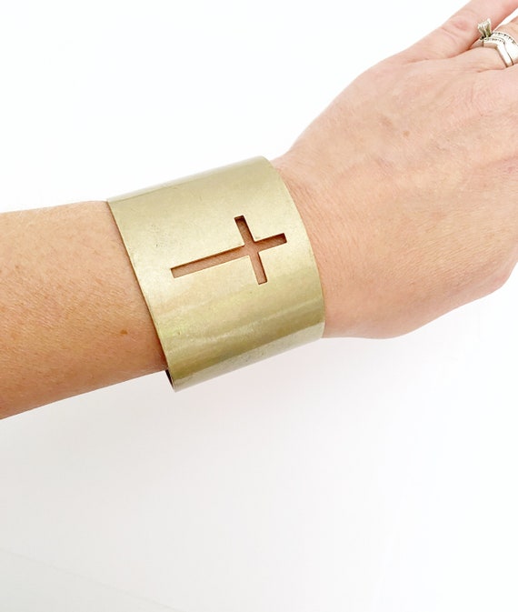 Metal Cross cuff bracelet | vintage metal religio… - image 4