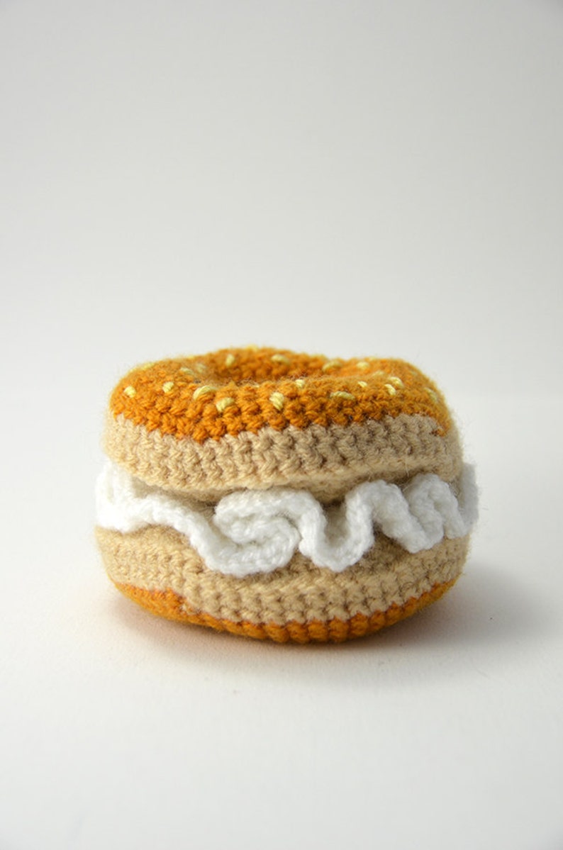 Bagel Crochet Pattern, Bagel Amigurumi Pattern, Crochet Bagel Amigurumi, Food Crochet Pattern, Amigurumi Food, Crochet Food Pattern image 5