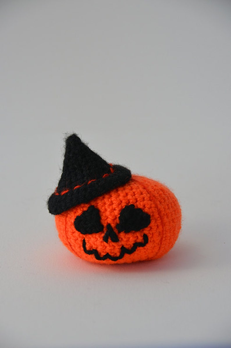 Halloween Pumpkin Crochet Pattern, Halloween Pumpkin Amigurumi, Halloween Crochet Pattern, Halloween Jack O Lantern Crochet Pattern image 1