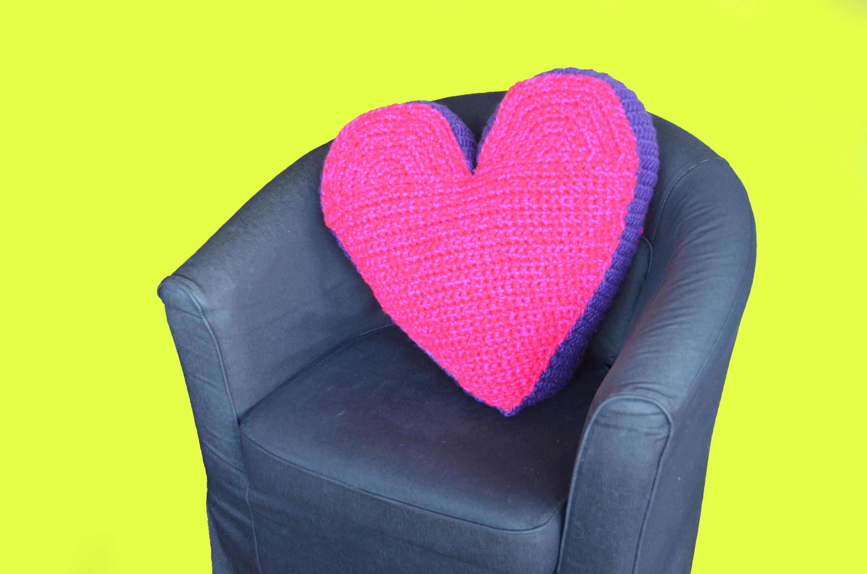 Large Heart Amigurumi Pillow Crochet Pattern