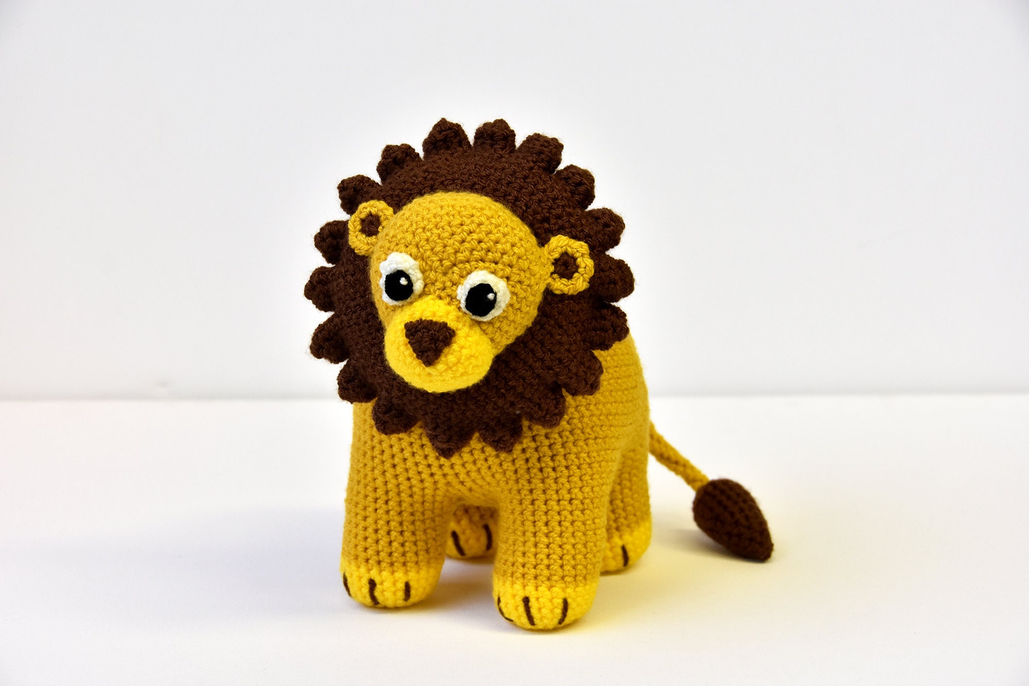 Classic Safari Lion Amigurumi Pattern