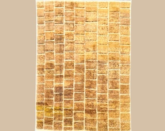 Sanda | Dywan Beni Mrirt na zamówienie | Nowoczesna geometryczna złota siatka | Ręcznie tkana wełna | Dywan Beniloom