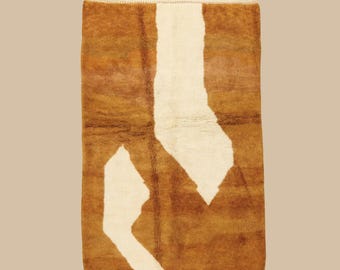 Kaya | Dywan Beni Mrirt na zamówienie | Nowoczesny abstrakcyjny kolor terakota i krem | Ręcznie tkana wełna | Dywan Beniloom