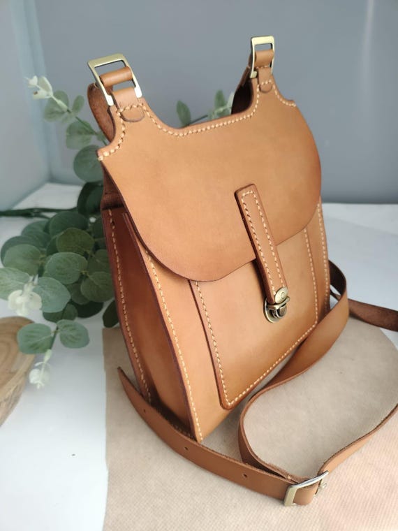 Handmade Full-Grain Leather Crossbody Bag, Minimalist Luxury Leather Satchel with Adjustable Strap, Everyday Sling Bag
