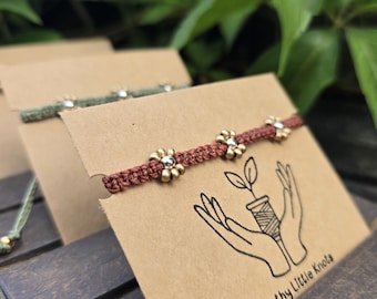 Flower Bracelet ~ Macramé Jewellery ~ Pretty Bohomian Jewelry ~ Gift for her ~ Spiritual ~ Yoga ~ Hippie