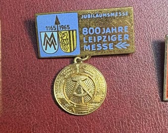 Spille vintage della Fiera di Lipsia della DDR - Set di 3 spille smaltate da collezione degli anni '60
