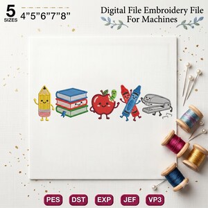 Könnte beinhalten: Eine digitale Stickdatei für Maschinen mit einer Reihe niedlicher, anthropomorpher Schulmaterialien: ein gelber Bleistift, ein Stapel aus drei Büchern, ein roter Apfel mit einem grünen Wurm, zwei Wachsmalstifte und ein grauer Tacker mit Klammern.