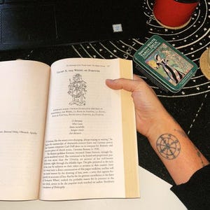Leitura de amor na mesma hora, O que eles realmente sentem, Pensamentos e sentimentos exatos, Visão psíquica profunda, Conselhos honestos sobre relacionamentos, Tarot da alma gêmea imagem 4