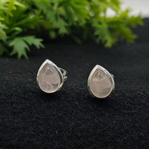 Natuurlijke rozenkwartsstekers paar 925 sterlingzilver push-back oorbellen, 6 x 8 mm peer edelsteen dagelijkse slijtage sieraden, gepersonaliseerd cadeau voor haar